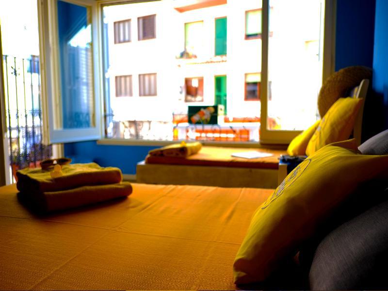 Ten Hostel Ibiza Town Exterior photo