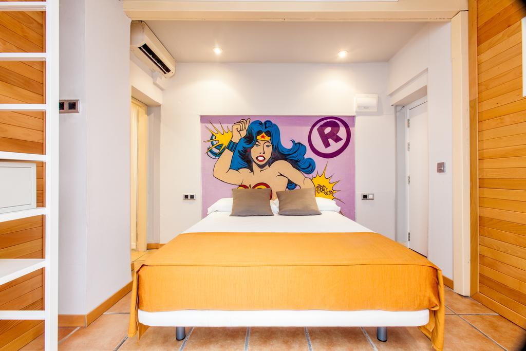 Ten Hostel Ibiza Town Exterior photo