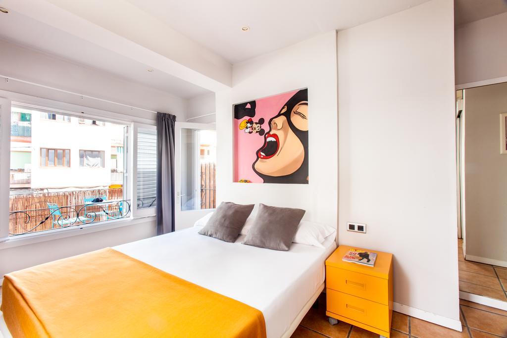 Ten Hostel Ibiza Town Exterior photo